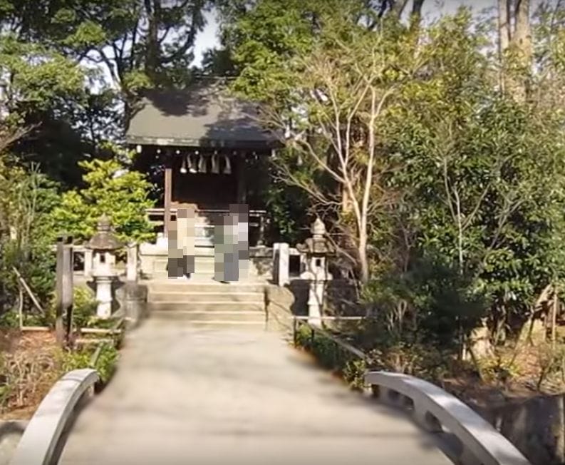 寒川神社の宮山神社