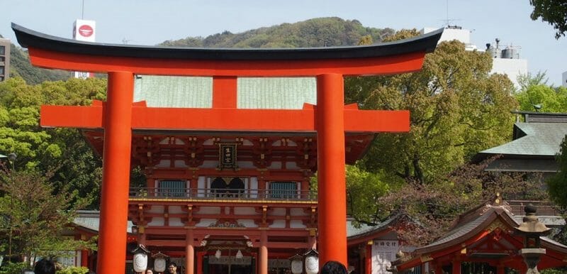 神戸三宮の生田神社の鳥居