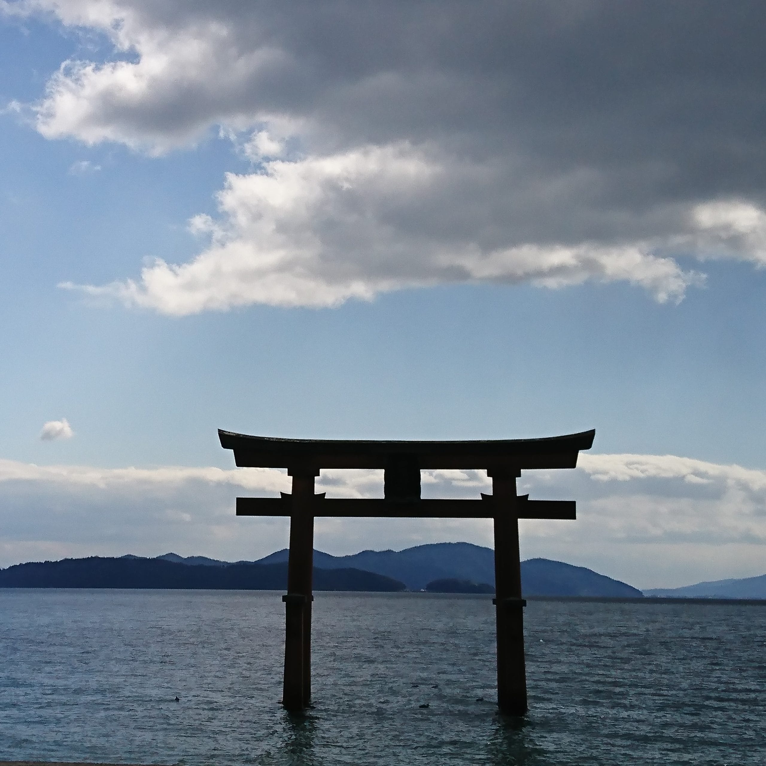 白鬚神社｜湖上の鳥居・御朱印を求めてレンタサイクルの旅 – 幸せになる