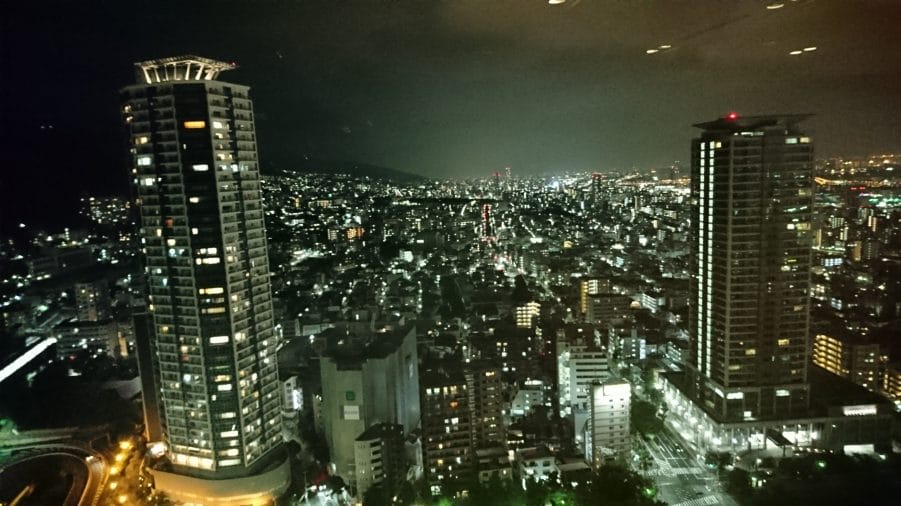 新神戸ANAクラウンプラザ34階にある中国レストラン蘇州から見える夜景