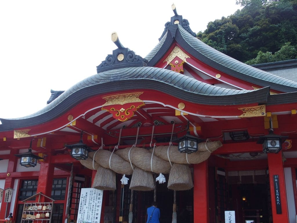 津和野の太鼓谷稲成神社の千本鳥居を通ってご本殿へ