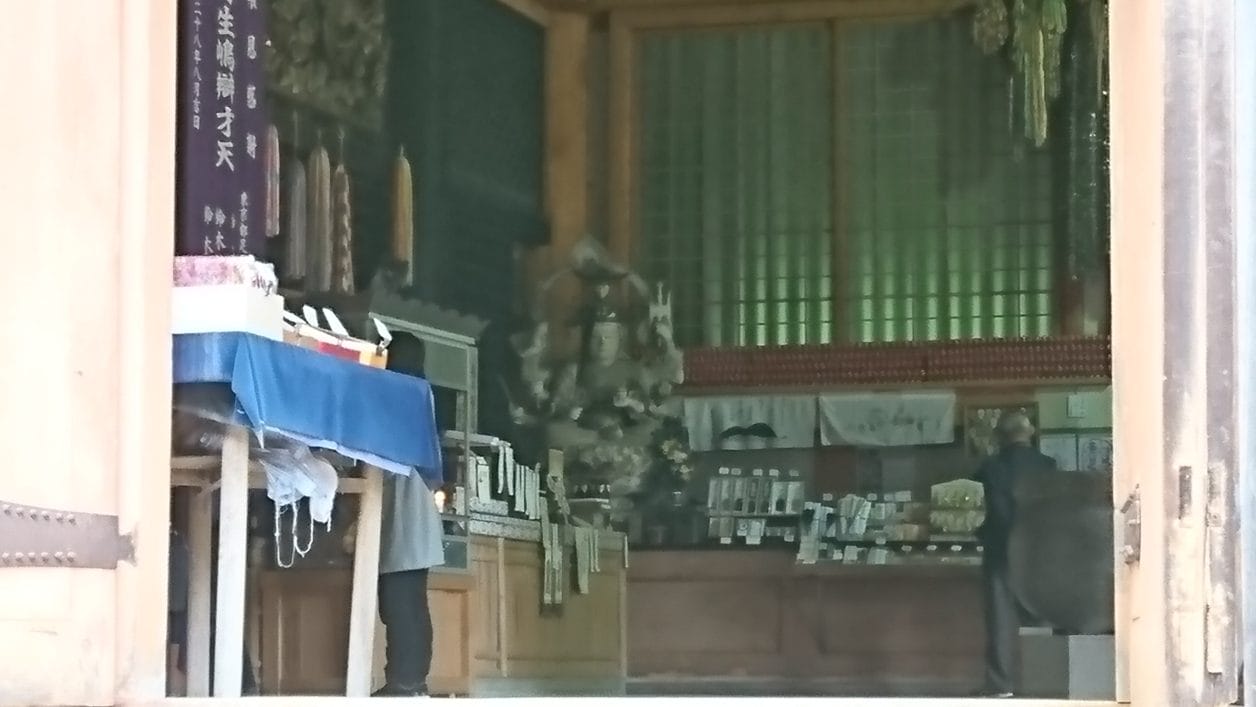 日本三大弁財天のひとつ竹生島の宝厳寺