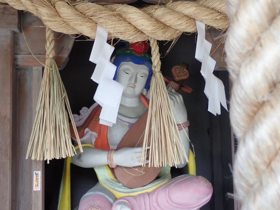 竹生島の都久夫須麻神社にいらっしゃる弁天様