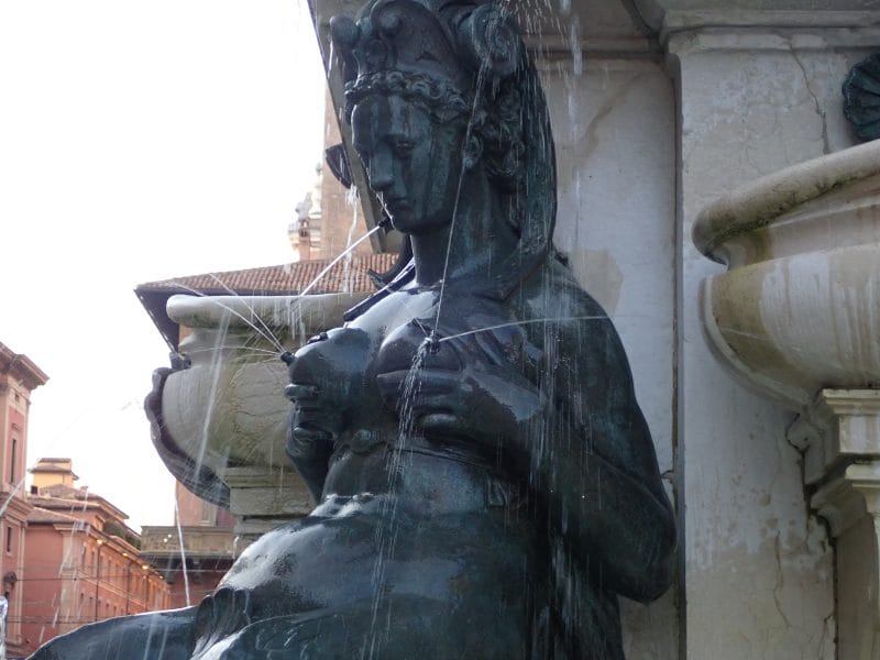 ボローニャのマッジョーレ広場にあるネプチューンの噴水