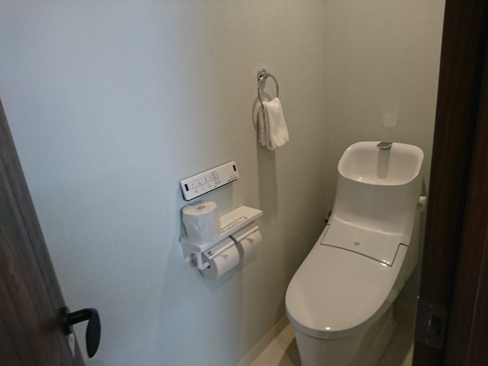 ポイントバケーション湯の山の客室トイレ