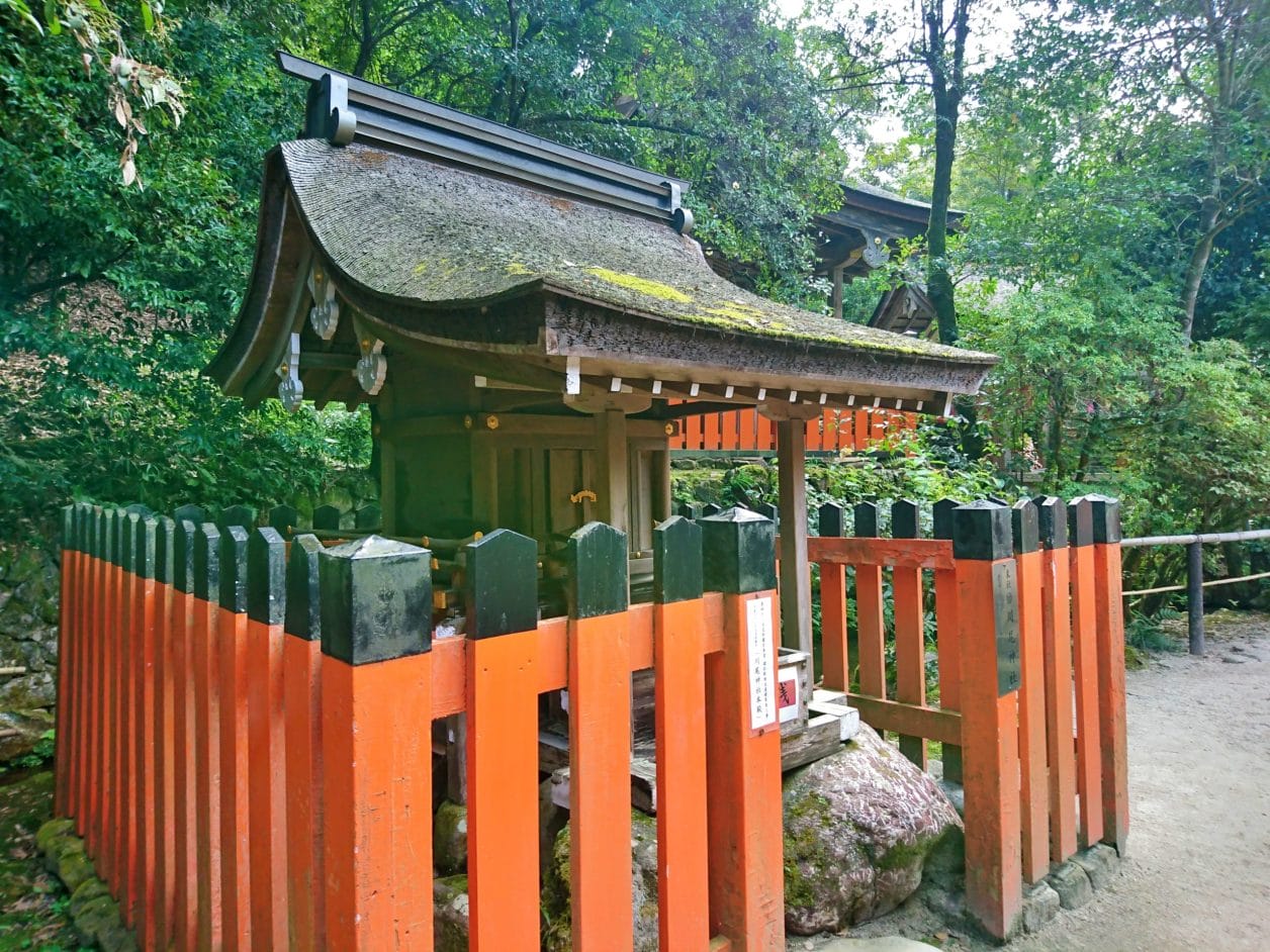上賀茂神社の川尾神社