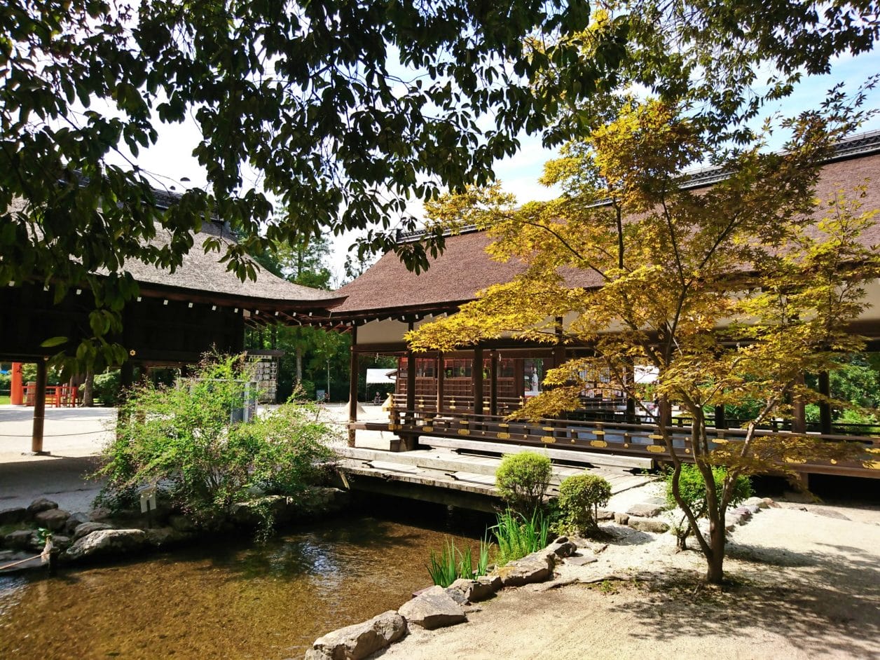 上賀茂神社を流れる小川