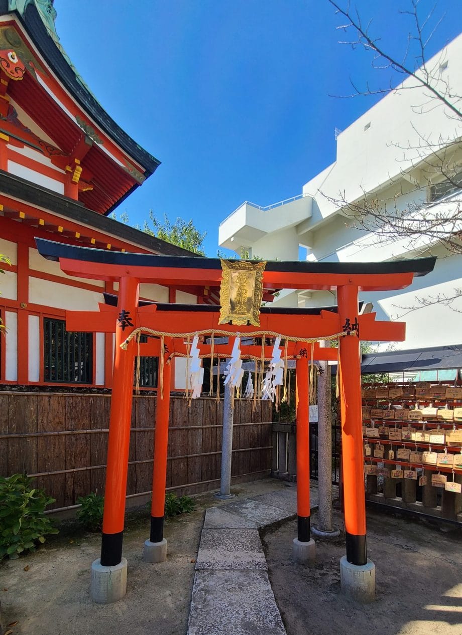 大阪の玉造稲荷神社にある厳島神社